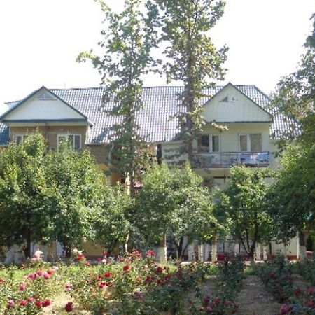 Guest House At Do Altyn - Kum Chon-Sary-Oy Kültér fotó